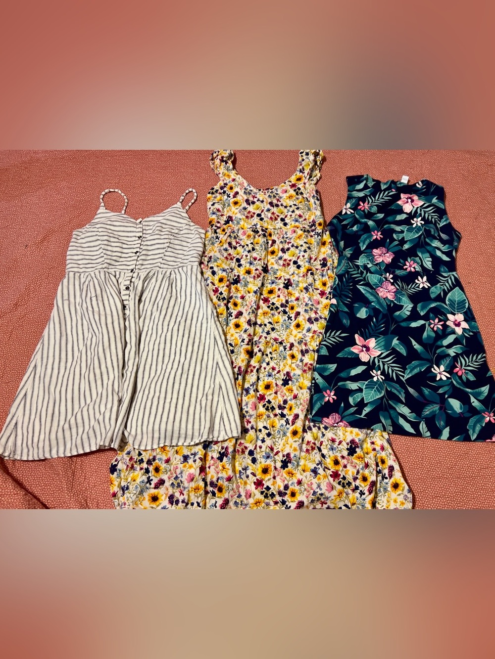 Old Navy bundle of Dresses